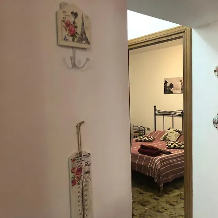 La Maison De Famille Apartman *