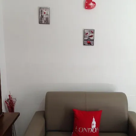 La Maison De Famille Apartman
